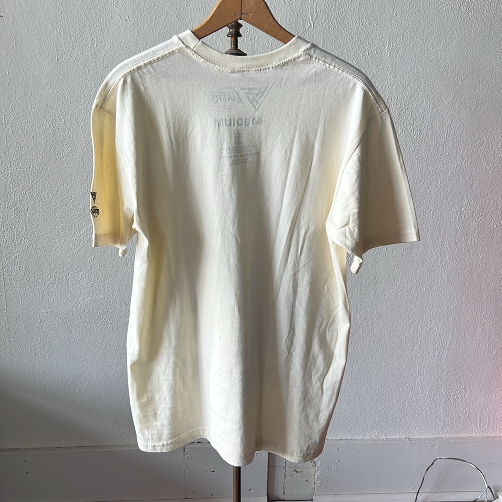 Hypland LA Lakers NBA Anime Cream Mens Medium - Picture 4 of 4